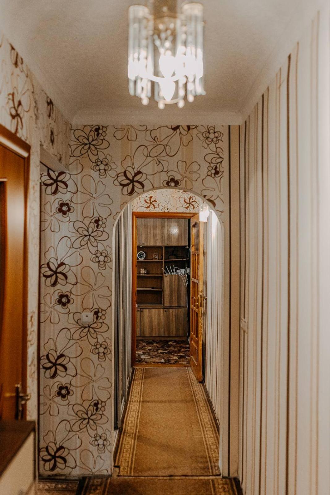 Comfortable Apartments On Hrushevskogo Street Near 16 City Hospital Dněpropetrovsk Exteriér fotografie